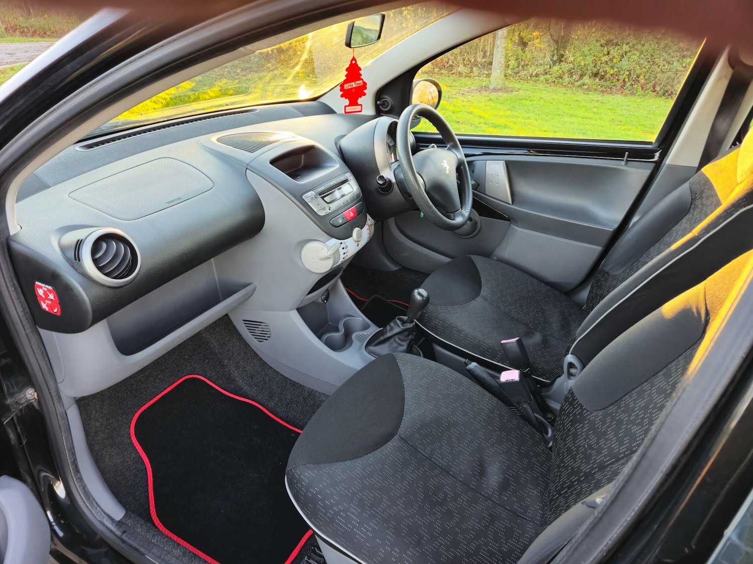 Used Peugeot 107 2010 for sale - 76741259: Photo 16