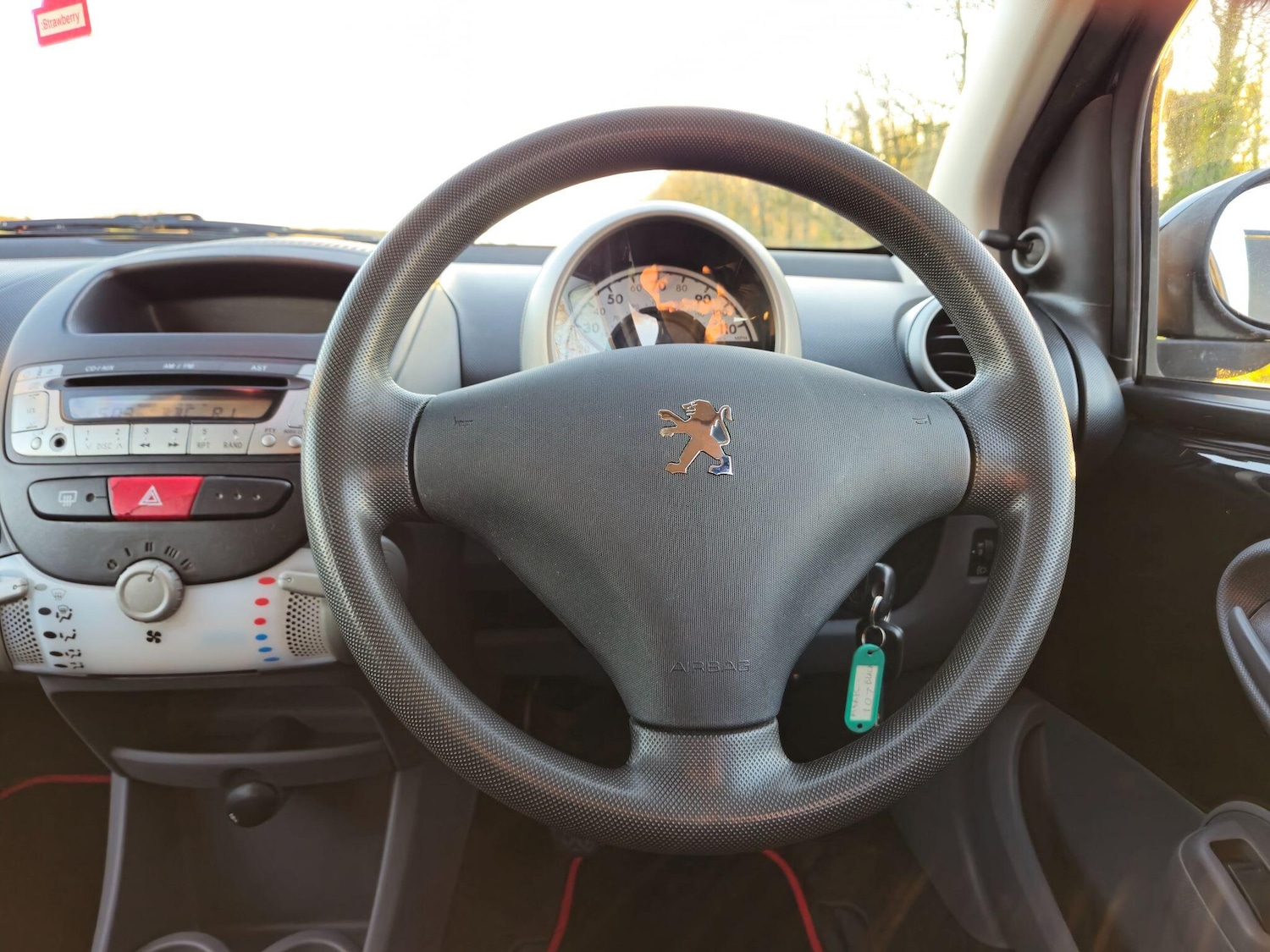 Used Peugeot 107 2010 for sale - 76741259: Photo 19