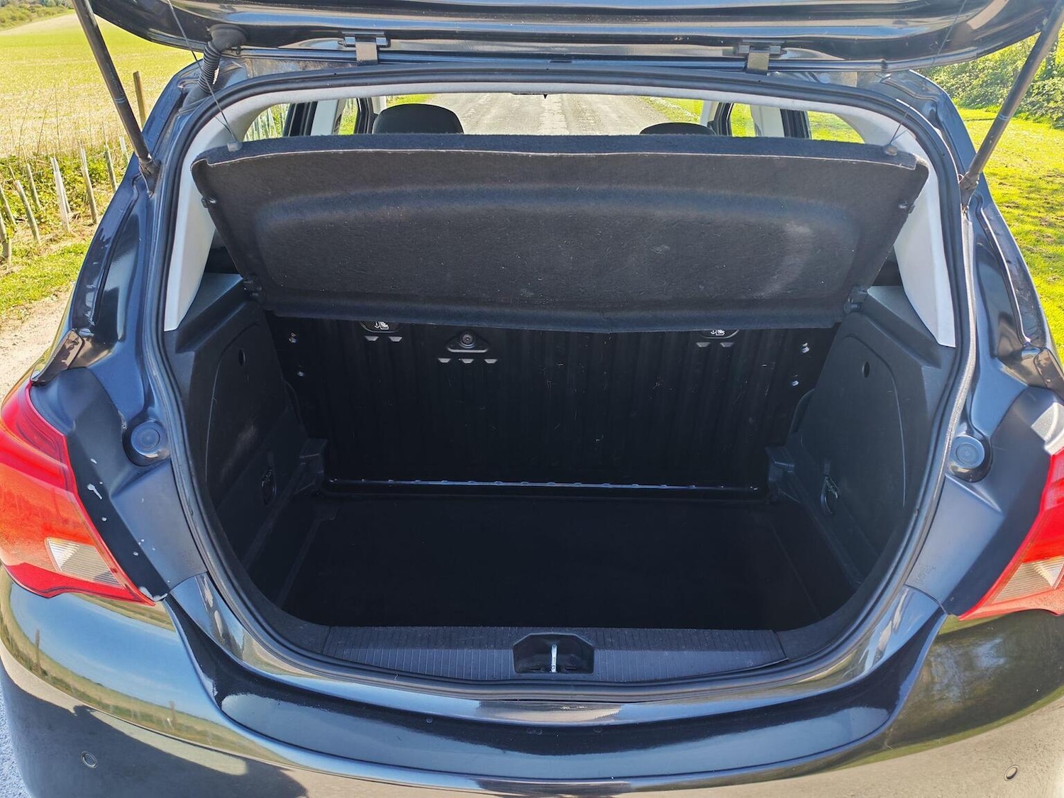 Used Vauxhall Corsa 2015 for sale - 78145883: Photo 22