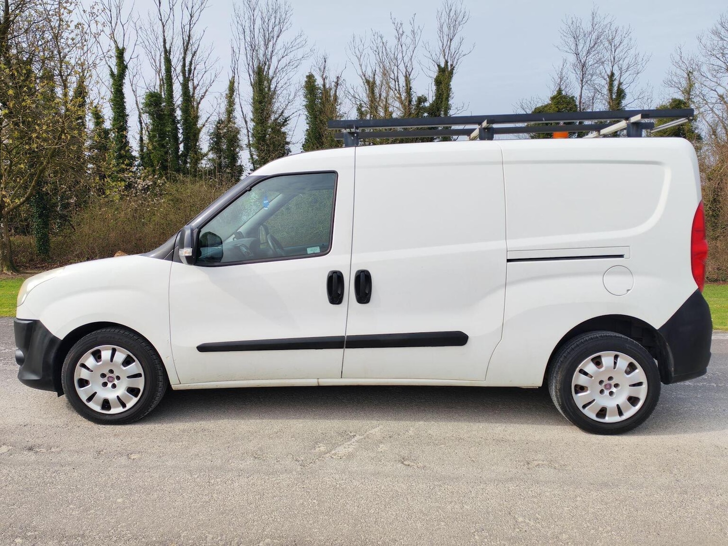 Used Fiat Doblo 2011 for sale - 77997237: Photo 16