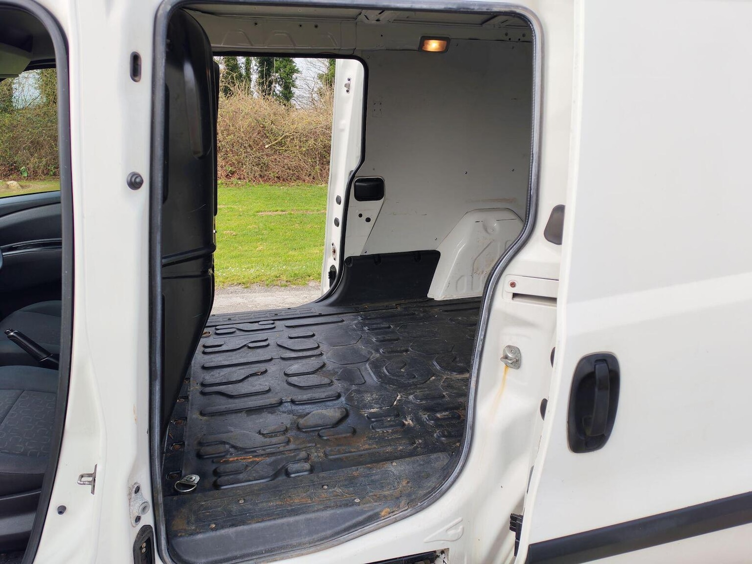 Used Fiat Doblo 2011 for sale - 77997237: Photo 22