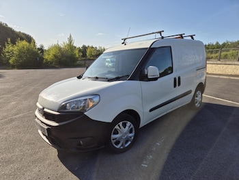 Used Fiat Doblo 2017 for sale - 76082773: Photo