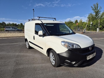 Used Fiat Doblo 2017 for sale - 76082773: Photo
