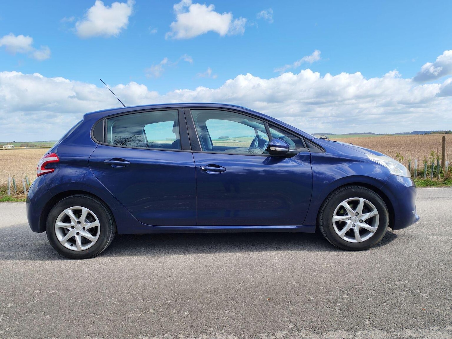 Used Peugeot 208 2013 for sale - 78057125: Photo 15