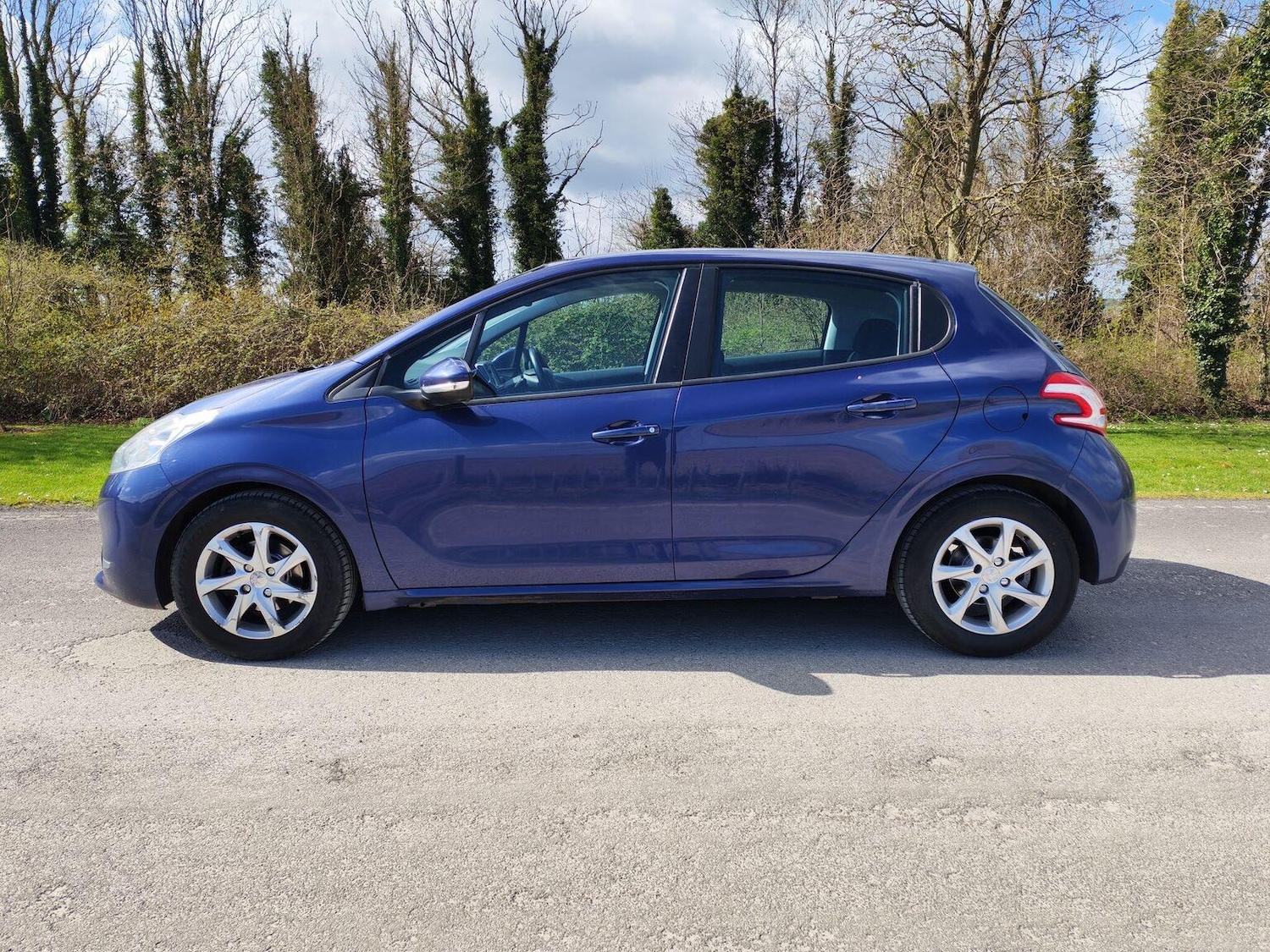 Used Peugeot 208 2013 for sale - 78057125: Photo 16