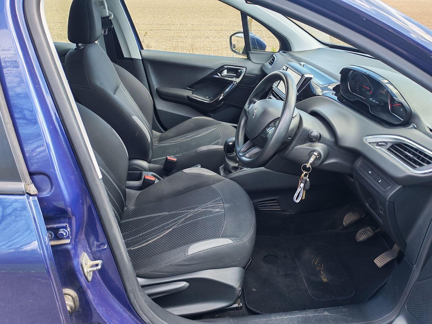 Used Peugeot 208 2013 for sale - 78057125: Photo 20