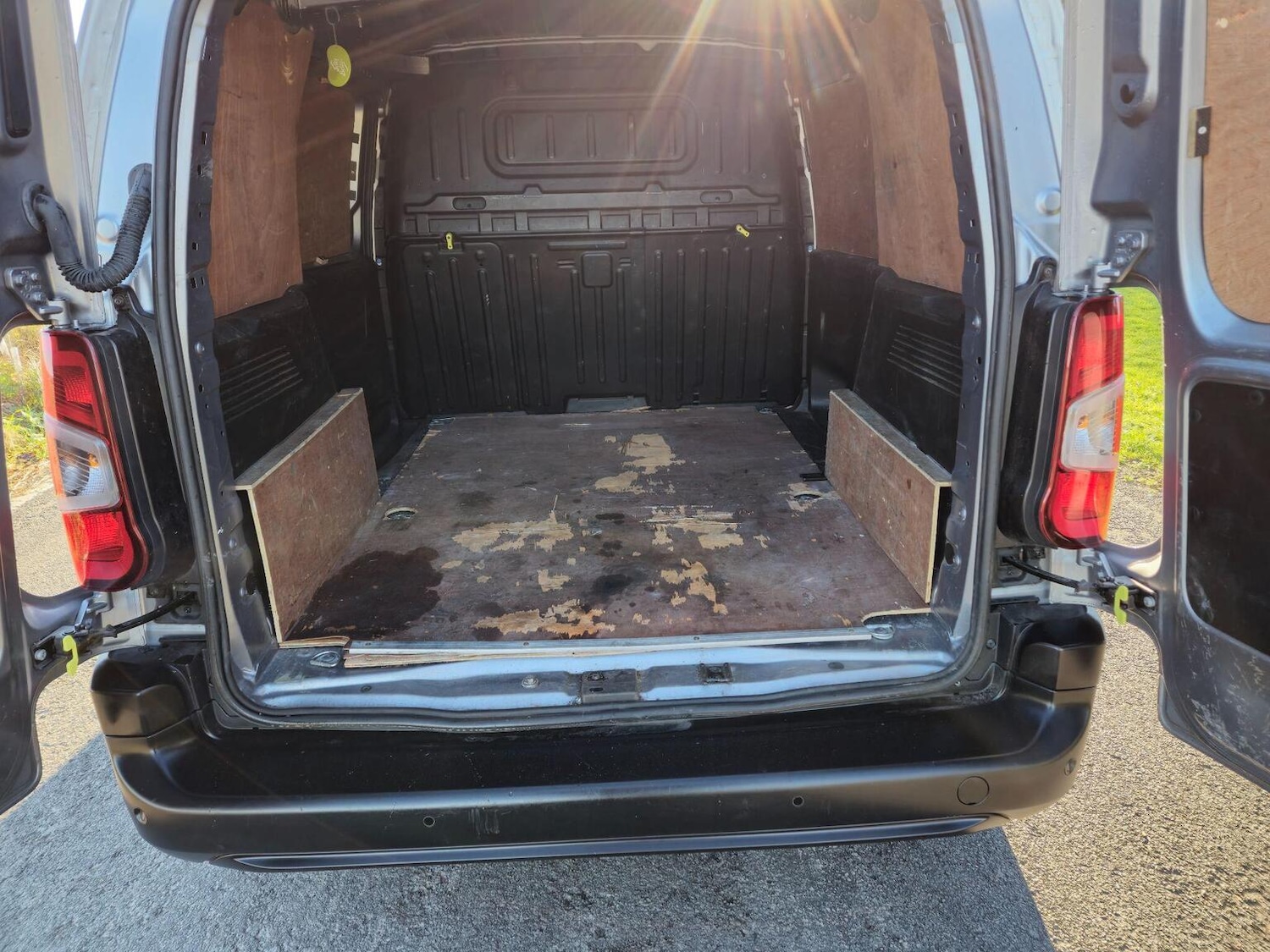 Used Peugeot Partner 2021 for sale - 77056615: Photo 21