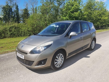 Used Renault Grand Scenic 2010 for sale - 78300501: Photo