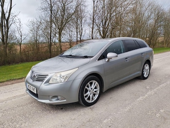 Used Toyota Avensis 2010 for sale - 77906553: Photo