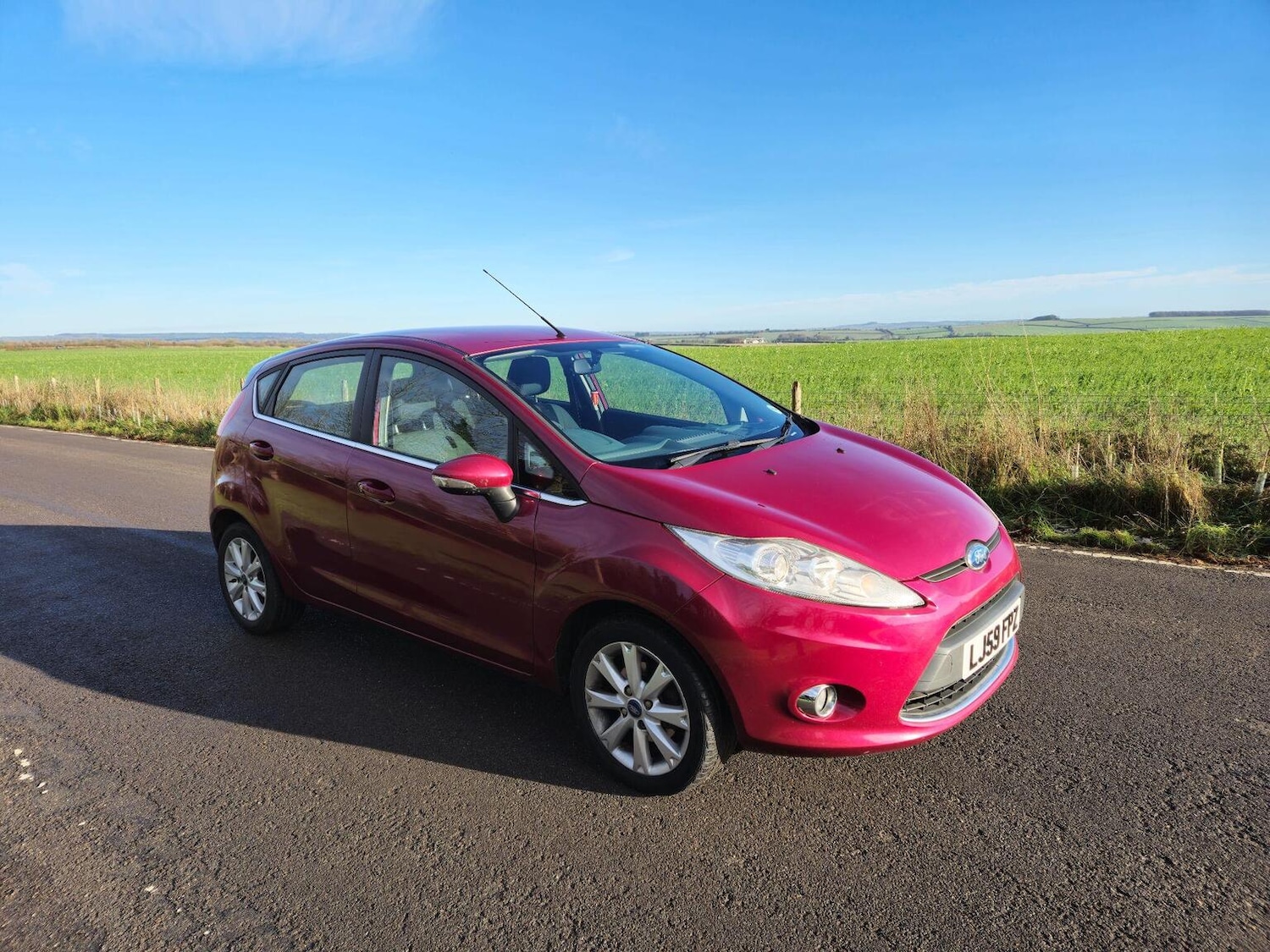 Used Ford Fiesta 2010 for sale - 76748231: Photo 2