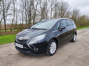 Vauxhall Zafira Tourer feature image