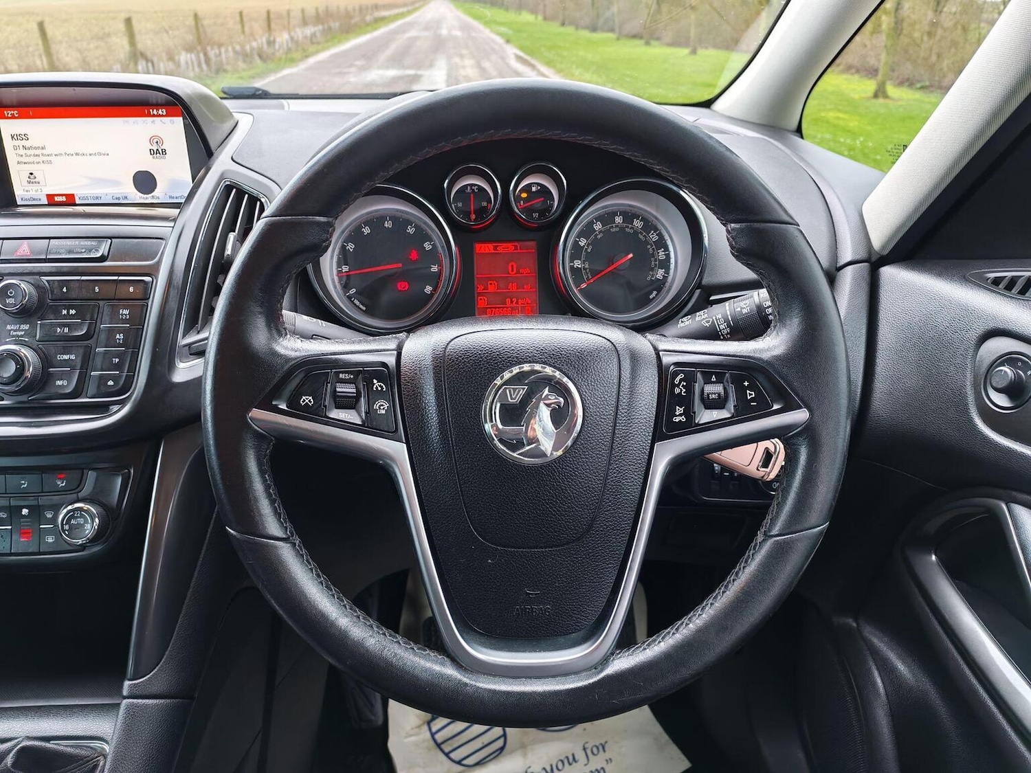 Used Vauxhall Zafira 2015 for sale - 77735748: Photo 23