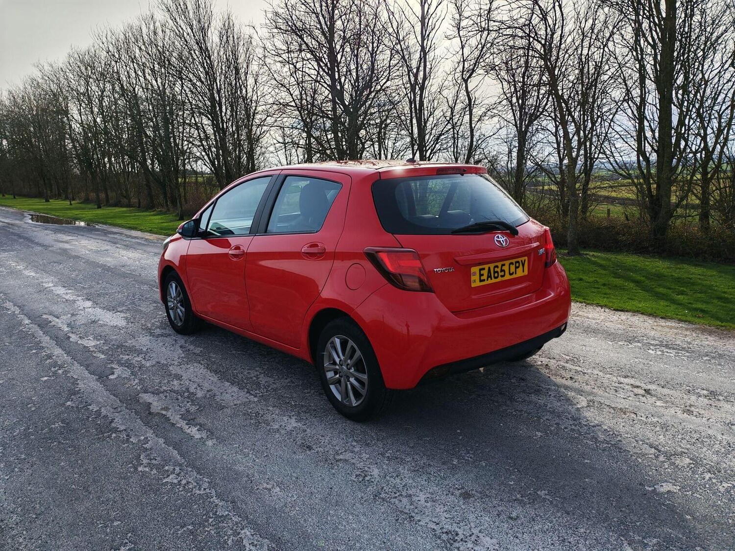 Used Toyota Yaris 2015 for sale - 77558628: Photo 10