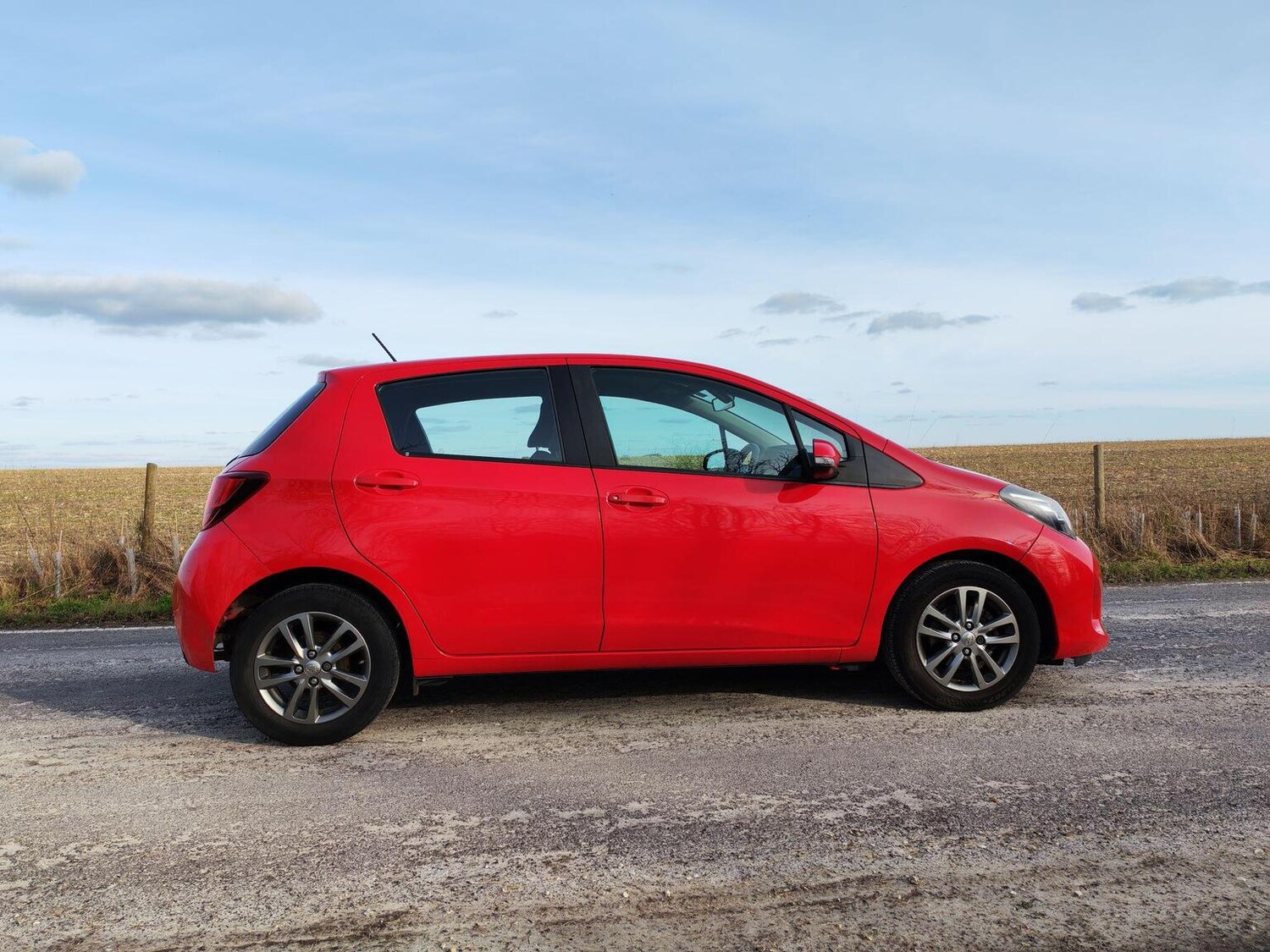 Used Toyota Yaris 2015 for sale - 77558628: Photo 15