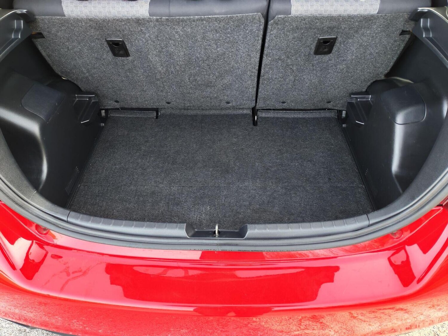 Used Toyota Yaris 2015 for sale - 77558628: Photo 23