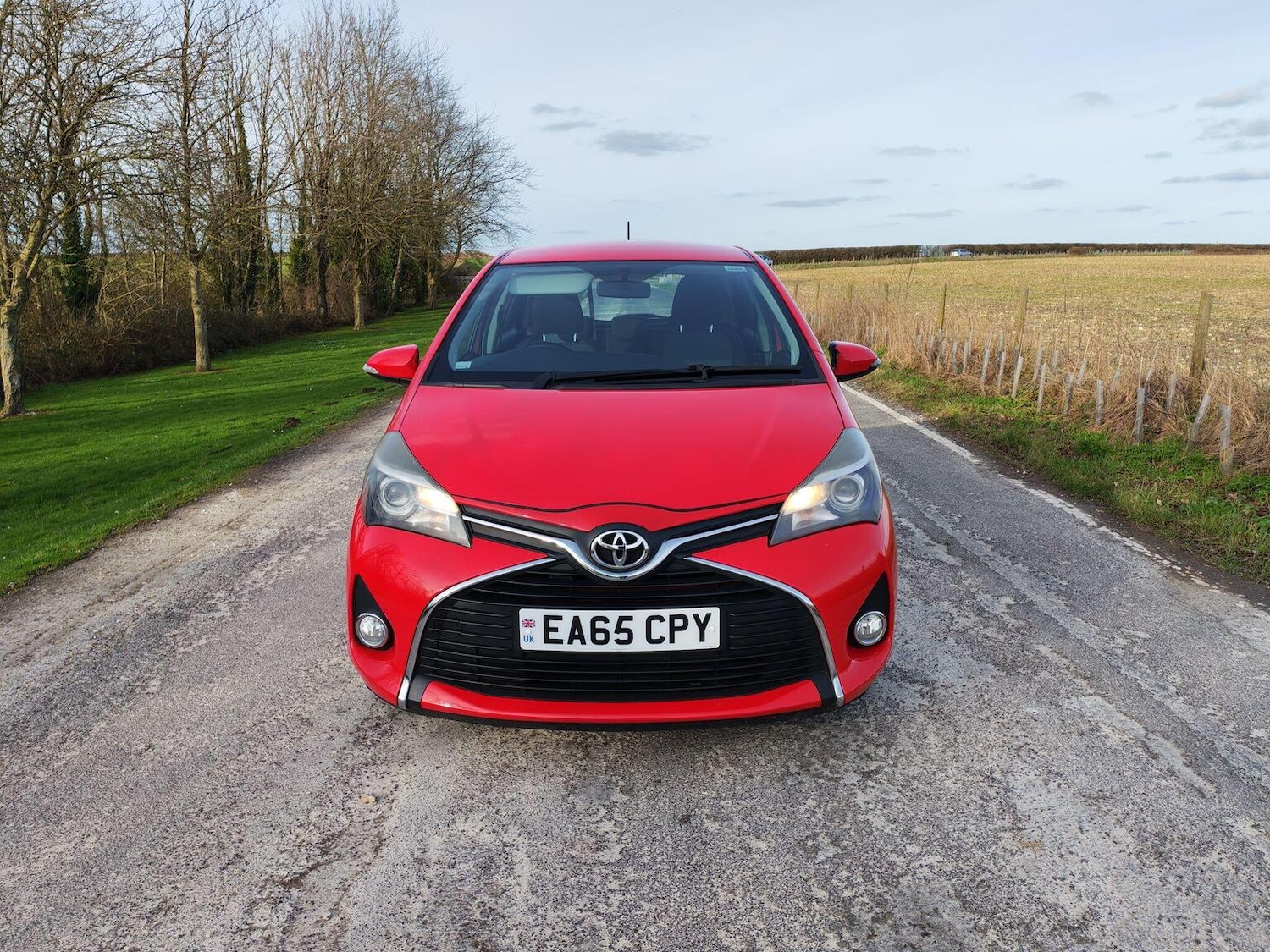 Used Toyota Yaris 2015 for sale - 77558628: Photo 4