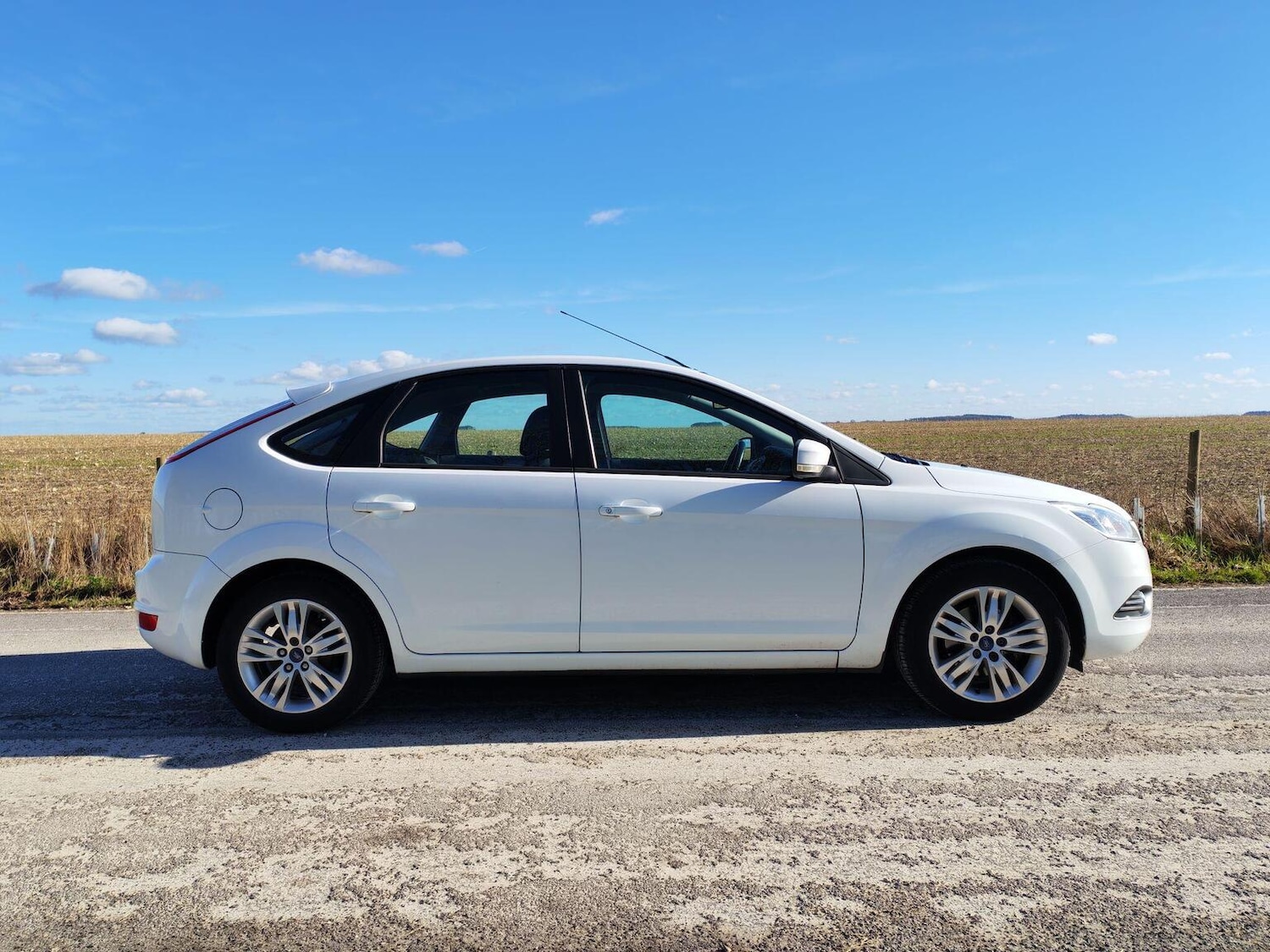 Used Ford Focus 2010 for sale - 77558567: Photo 15