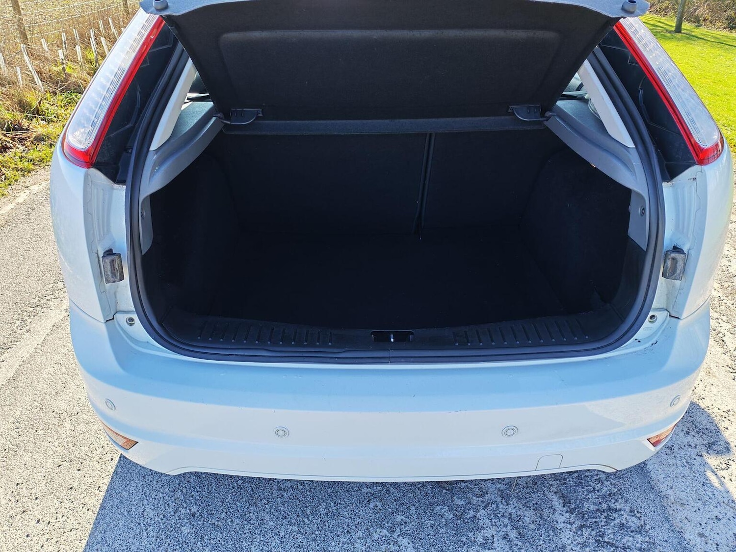 Used Ford Focus 2010 for sale - 77558567: Photo 23