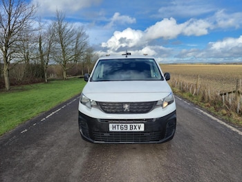 Used Peugeot Partner 2020 for sale - 77357319: Photo