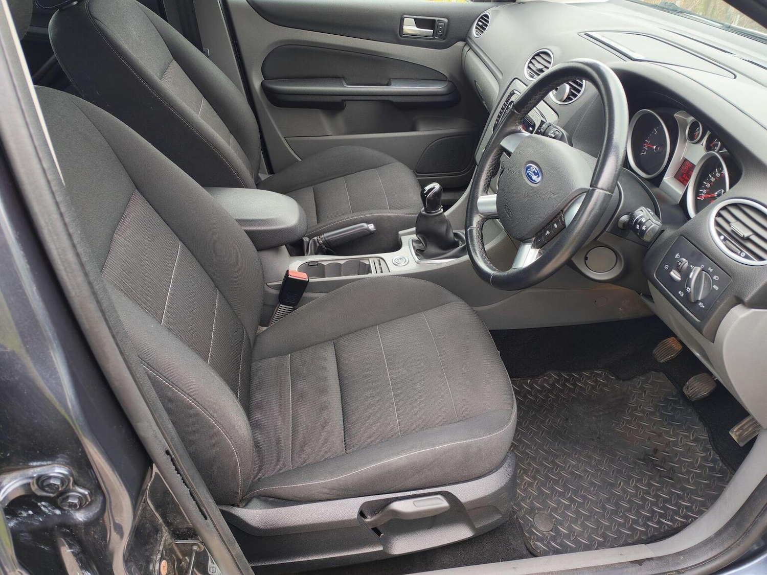 Used Ford Focus 2011 for sale - 77906558: Photo 18