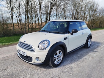 MINI Hatch feature image