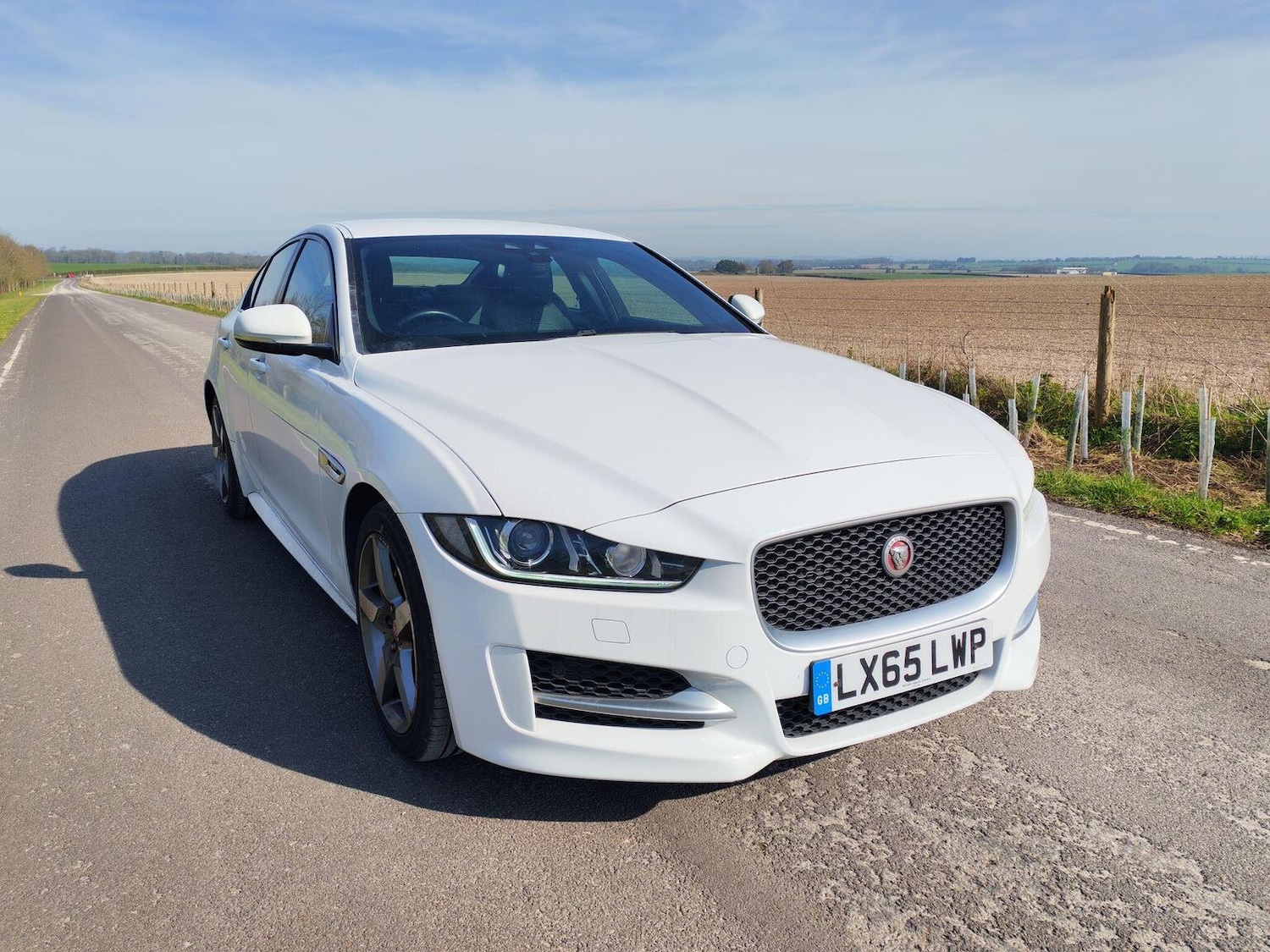 Used Jaguar XE 2015 for sale - 77968706: Photo 6