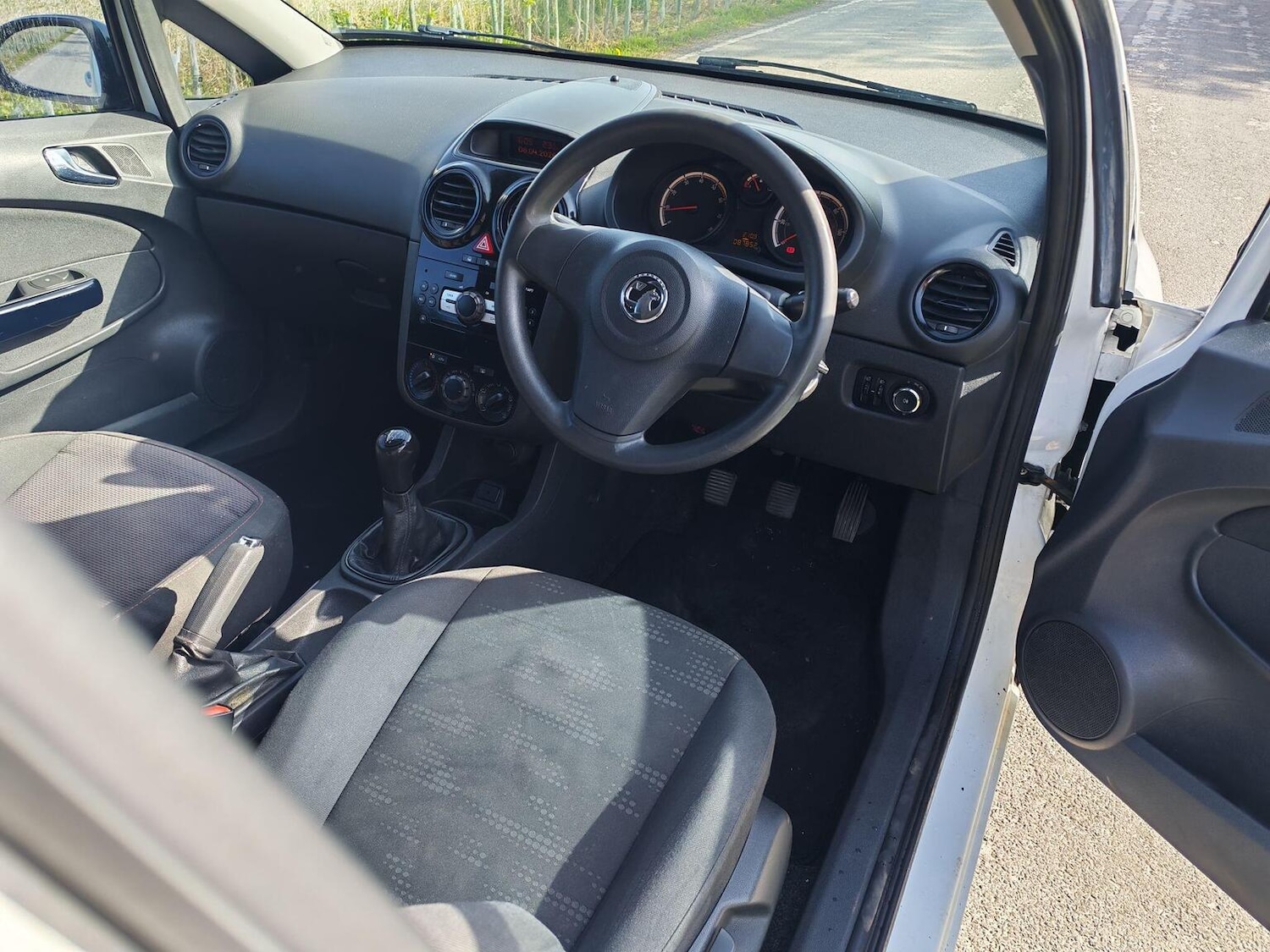 Used Vauxhall Corsa 2014 for sale - 78168832: Photo 17