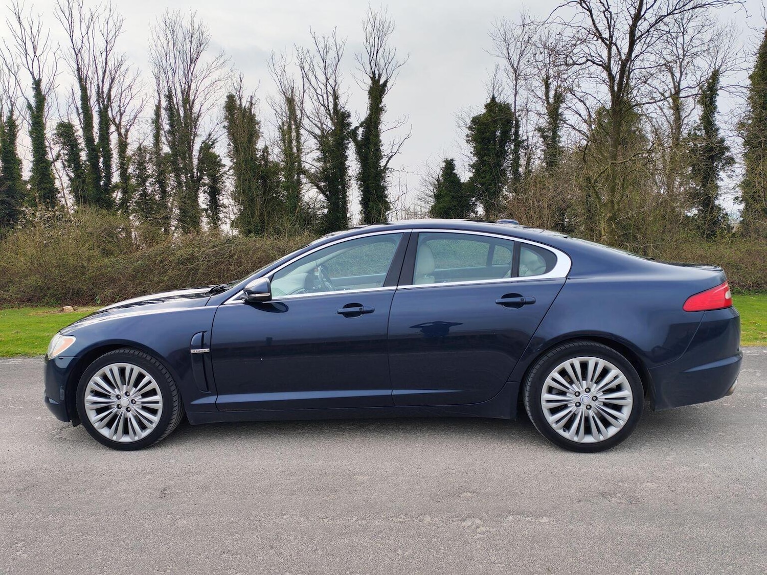 Used Jaguar XF 2011 for sale - 77997245: Photo 16