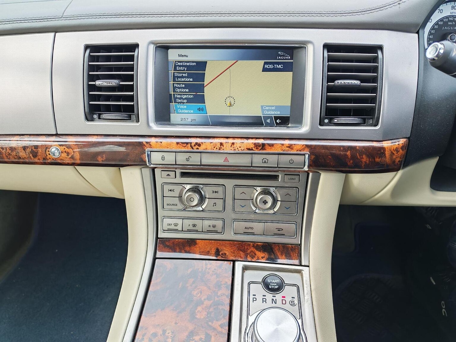 Used Jaguar XF 2011 for sale - 77997245: Photo 25