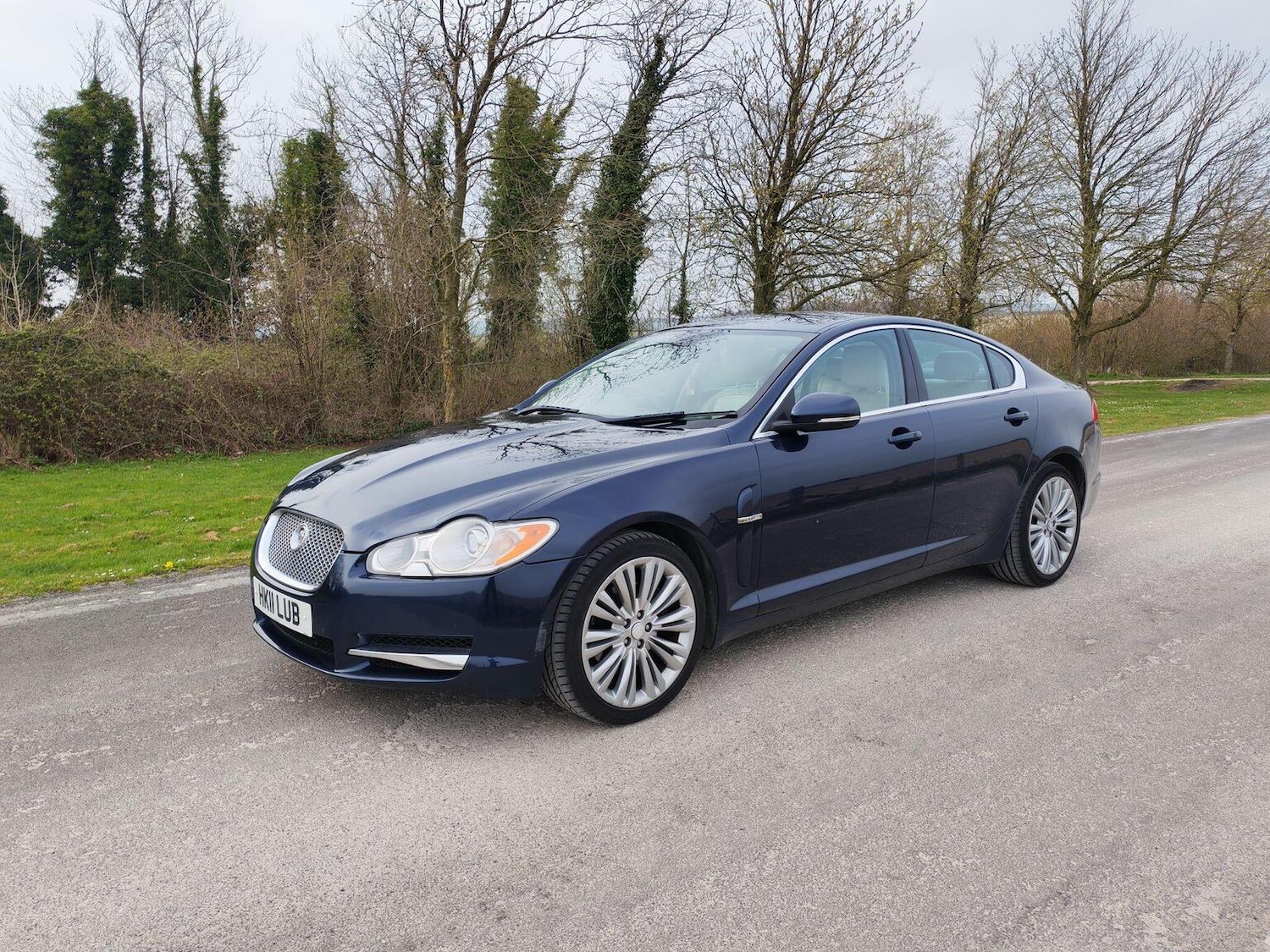 Used Jaguar XF 2011 for sale - 77997245: Photo 3