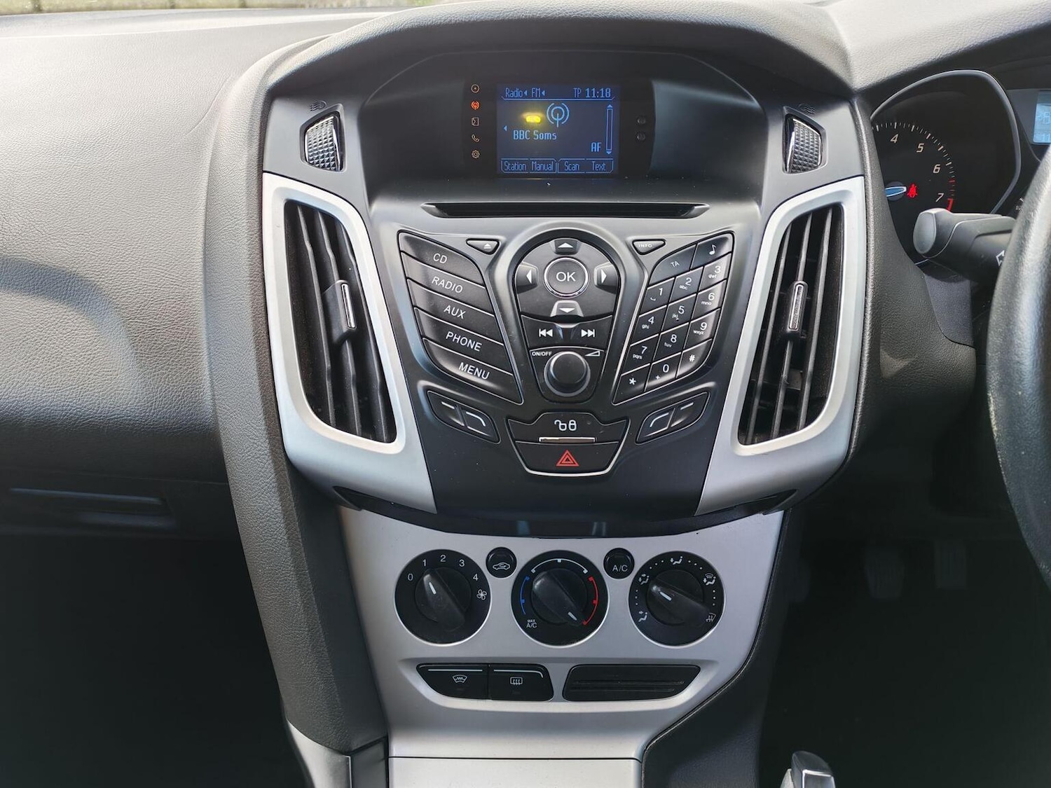 Used Ford Focus 2011 for sale - 77707183: Photo 19