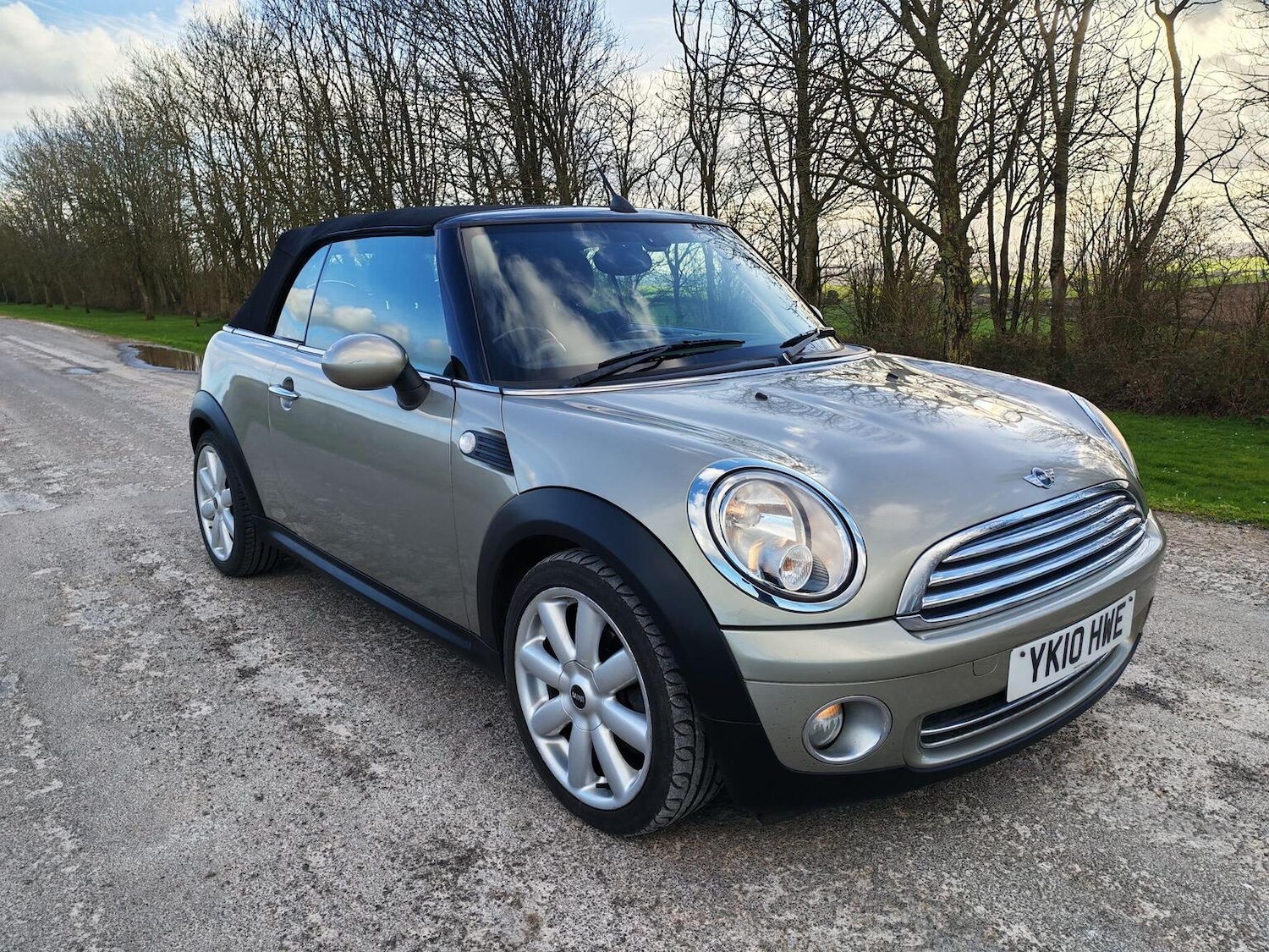 Used MINI Convertible 2010 for sale - 77707262: Photo 11