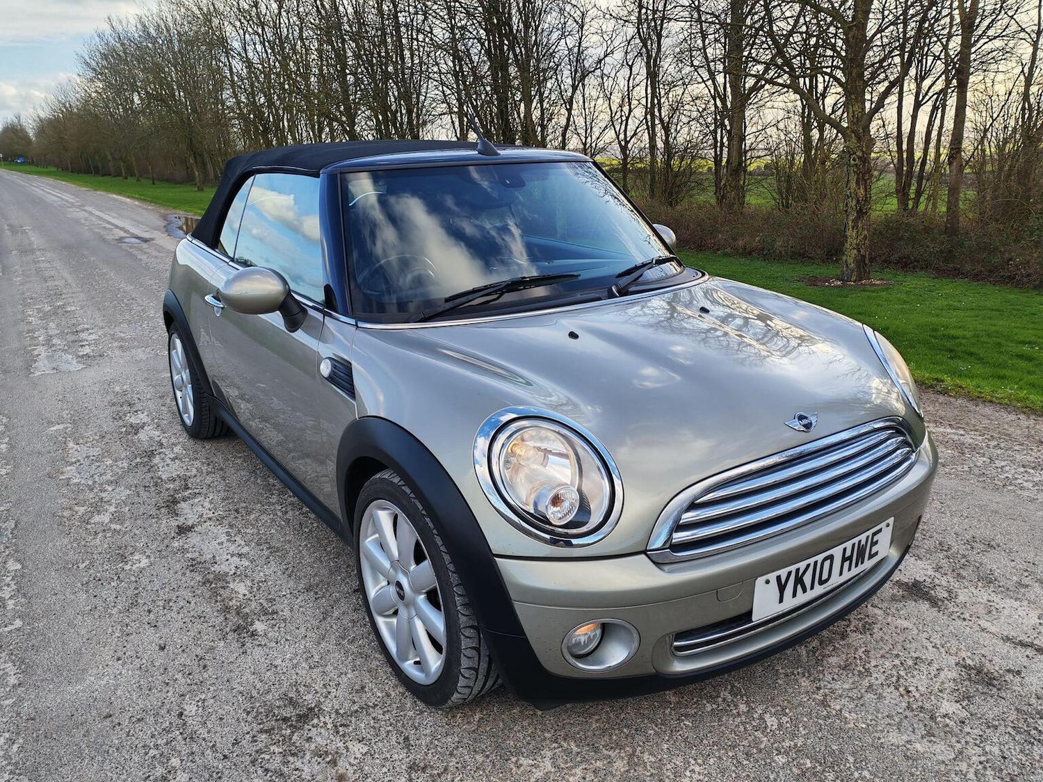 Used MINI Convertible 2010 for sale - 77707262: Photo 12
