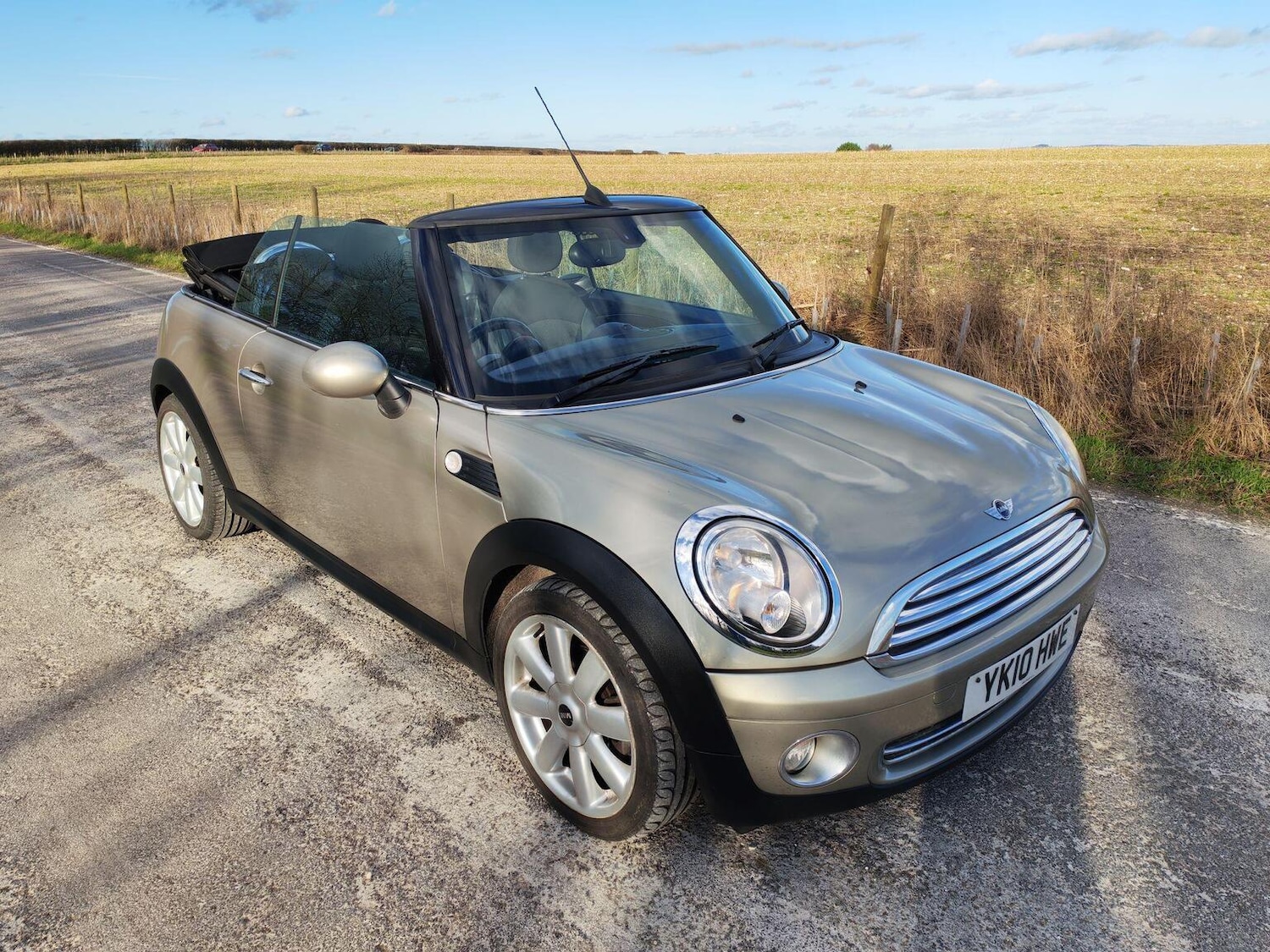 Used MINI Convertible 2010 for sale - 77707262: Photo 13