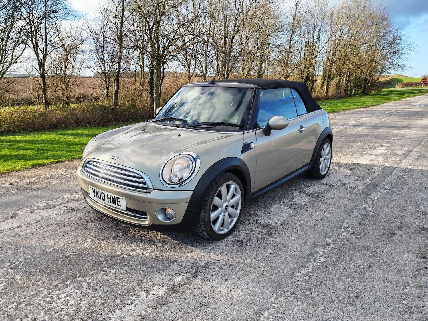 Used MINI Convertible 2010 for sale - 77707262: Photo 15