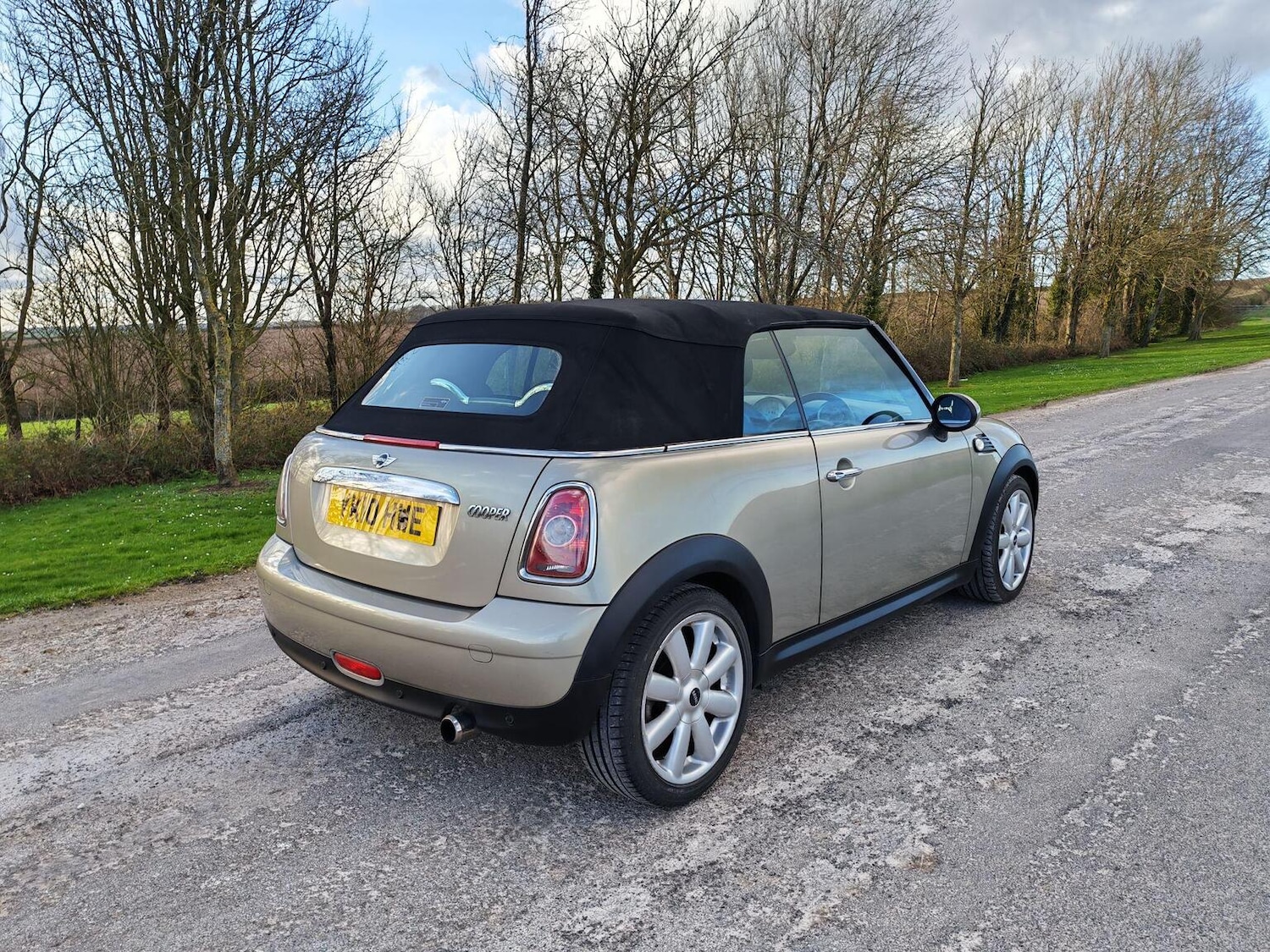 Used MINI Convertible 2010 for sale - 77707262: Photo 22