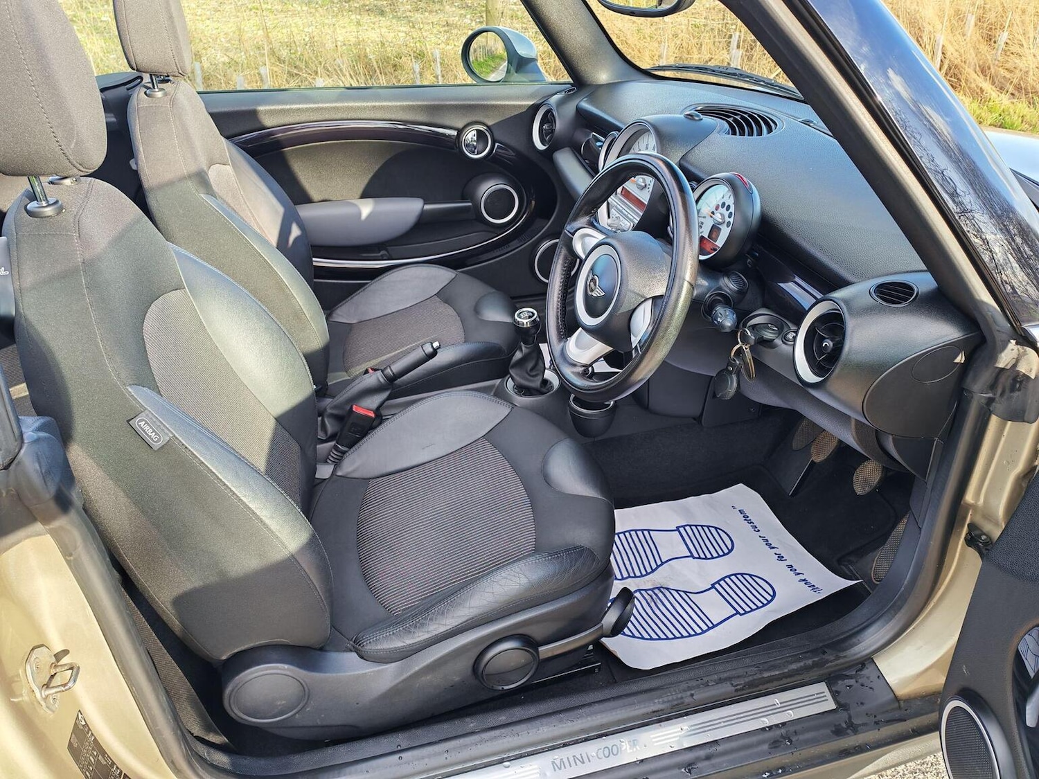 Used MINI Convertible 2010 for sale - 77707262: Photo 30