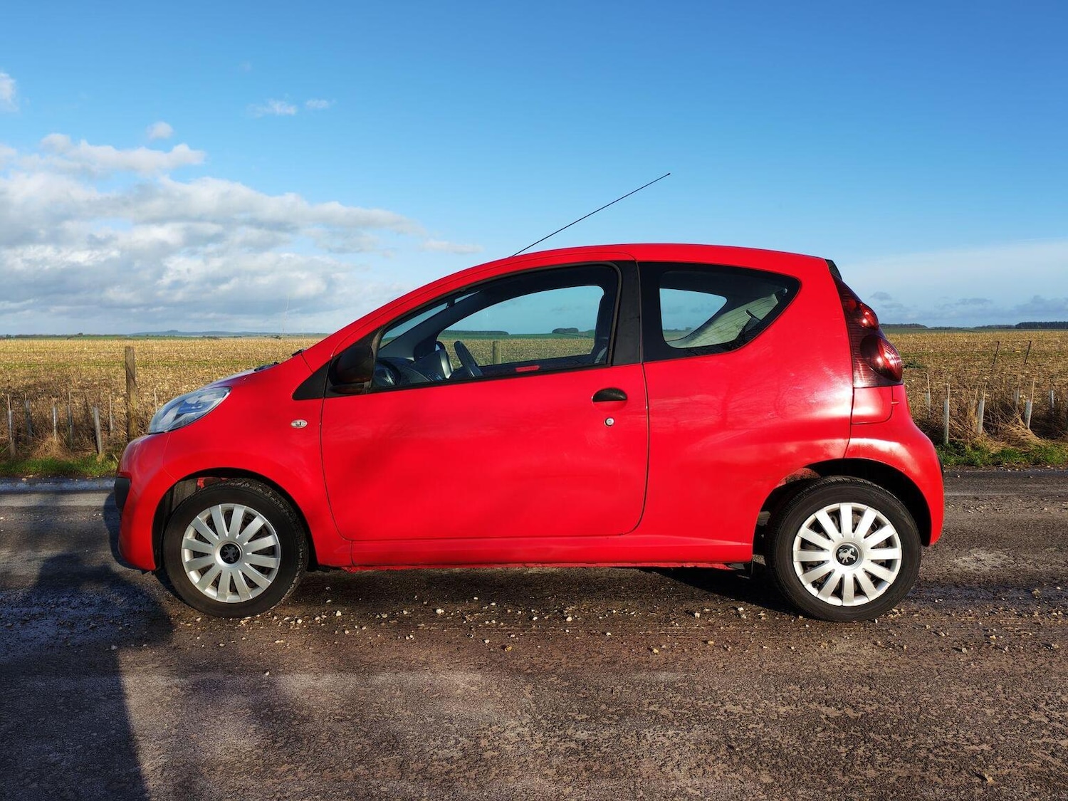 Used Peugeot 107 2014 for sale - 77636925: Photo 16