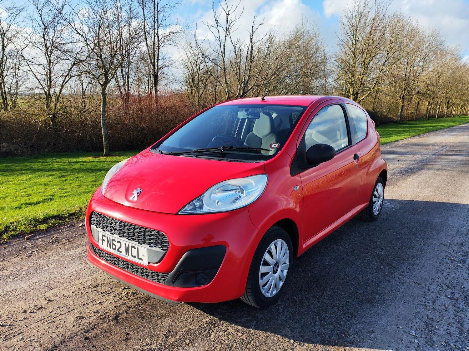 Used Peugeot 107 2014 for sale - 77636925: Photo 2