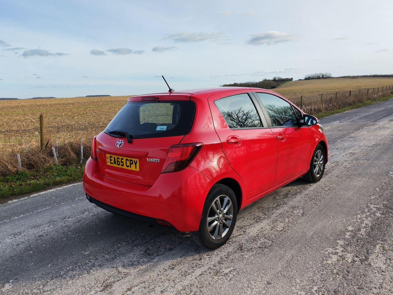 Used Toyota Yaris 2015 for sale - 77931264: Photo 12