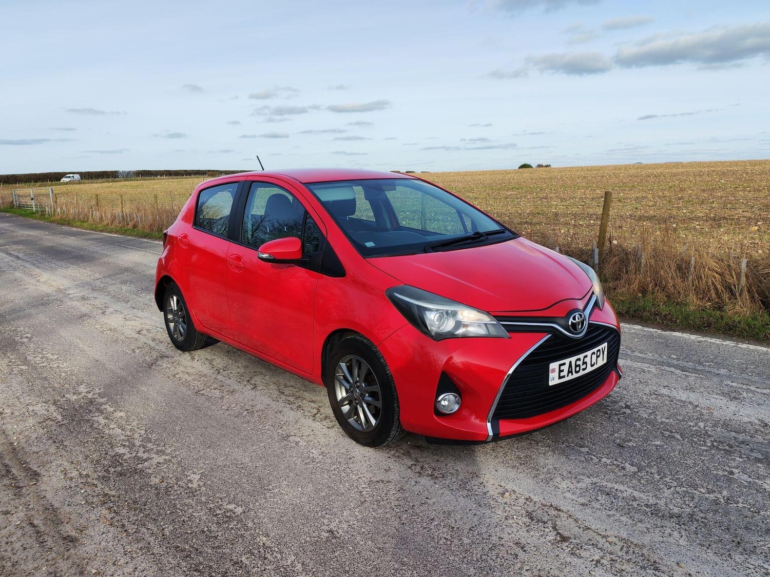 Used Toyota Yaris 2015 for sale - 77931264: Photo 7
