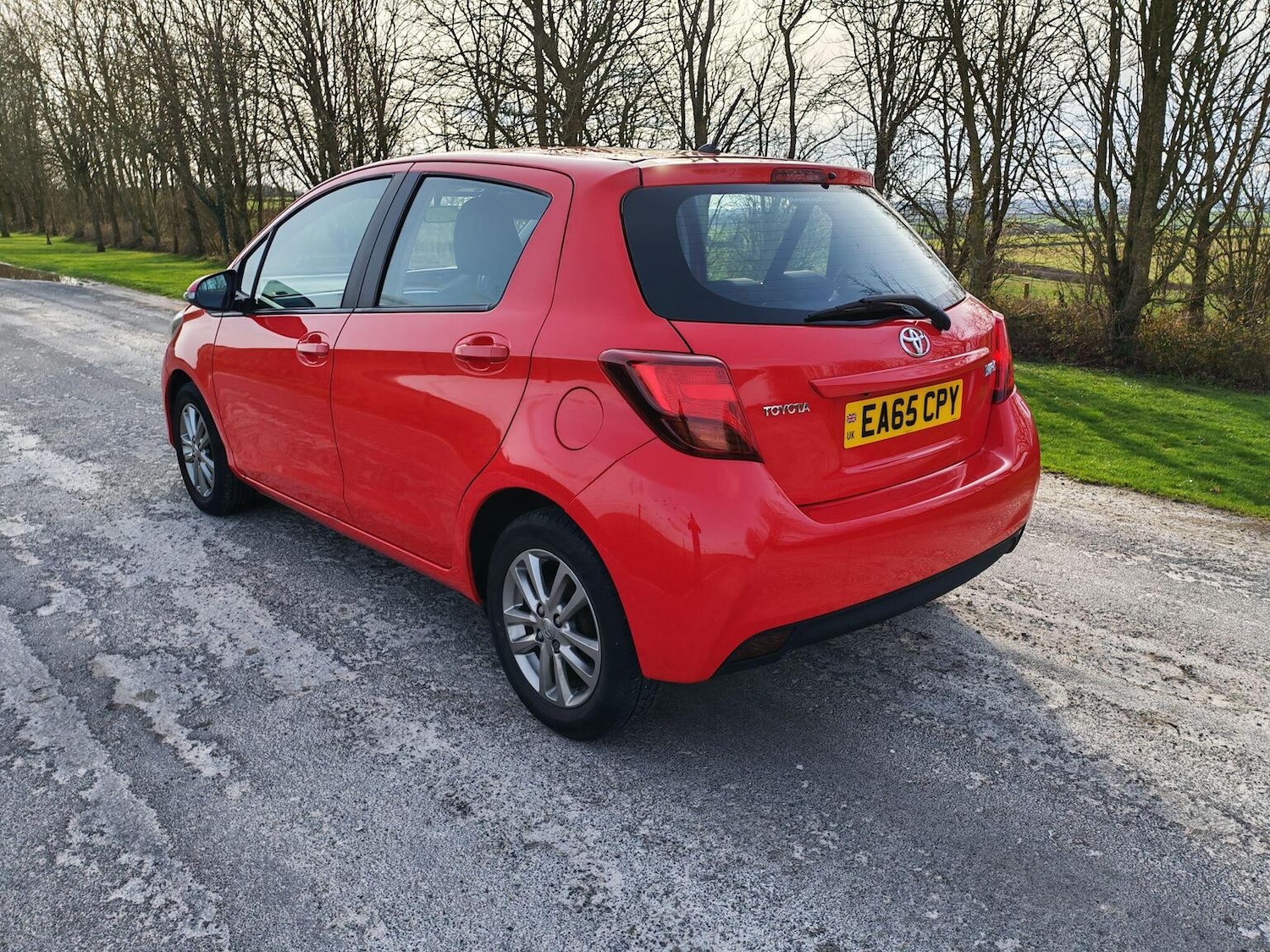 Used Toyota Yaris 2015 for sale - 77931264: Photo 8