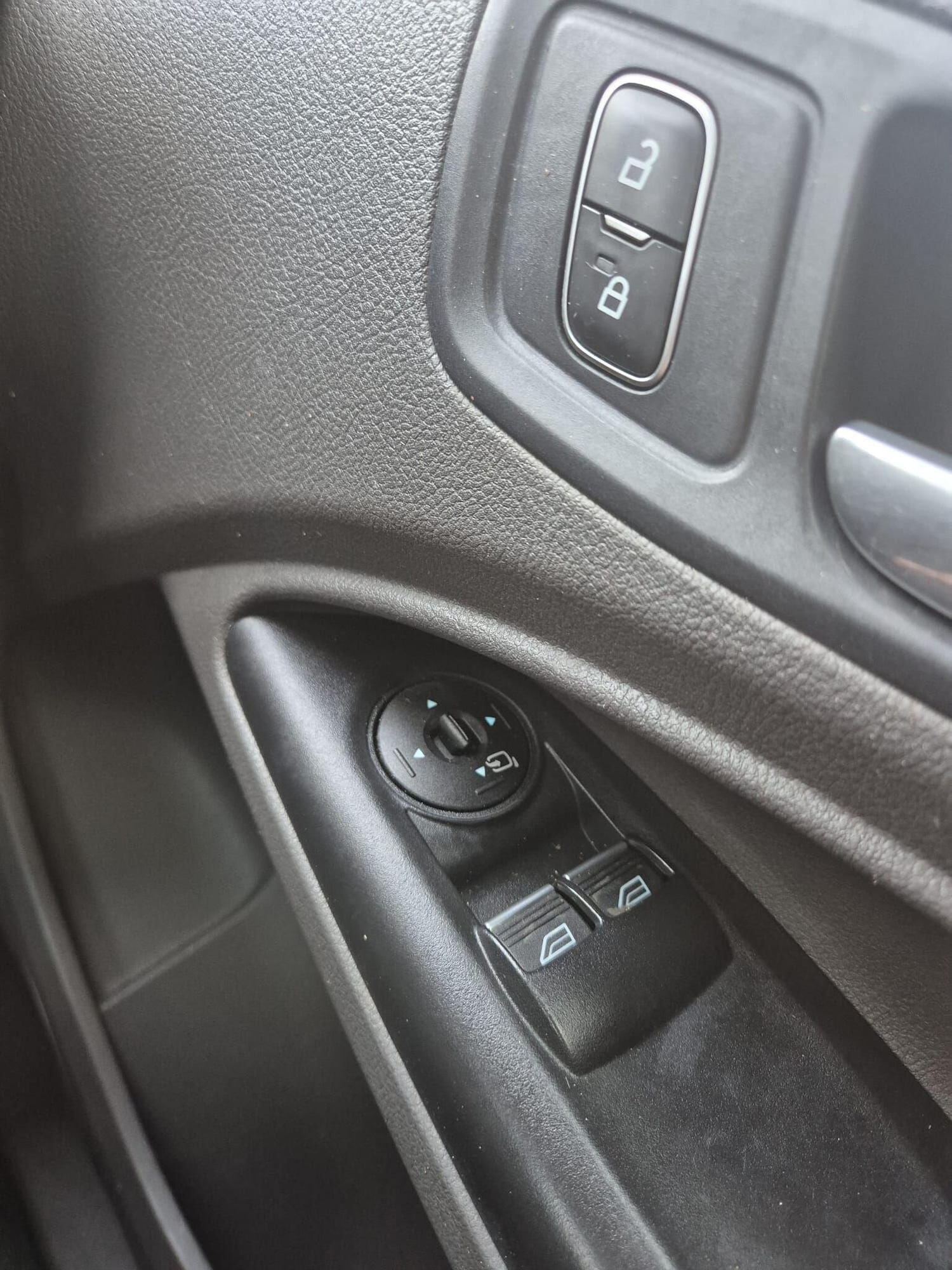 Used Ford Transit Connect 2018 for sale - 77033112: Photo 18