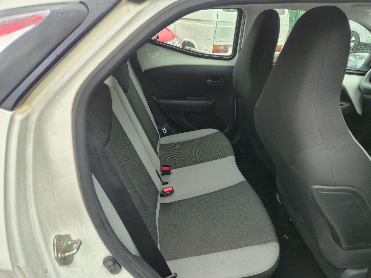 Used Toyota AYGO 2017 for sale - 77277423: Photo 6