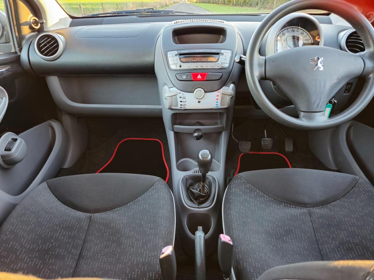 Used Peugeot 107 2010 for sale - 77318307: Photo 14