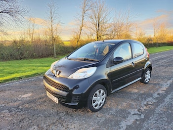 Used Peugeot 107 2010 for sale - 77318307: Photo