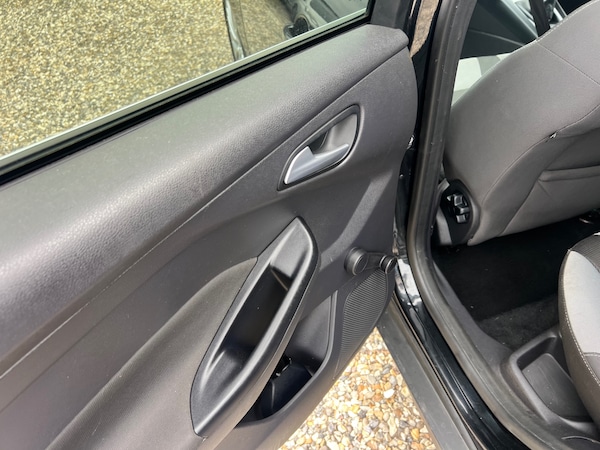 Used Ford Focus 2013 for sale - 76017235: Photo 13