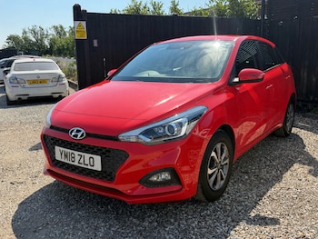 Used Hyundai i20 2018 for sale - 79156832: Photo
