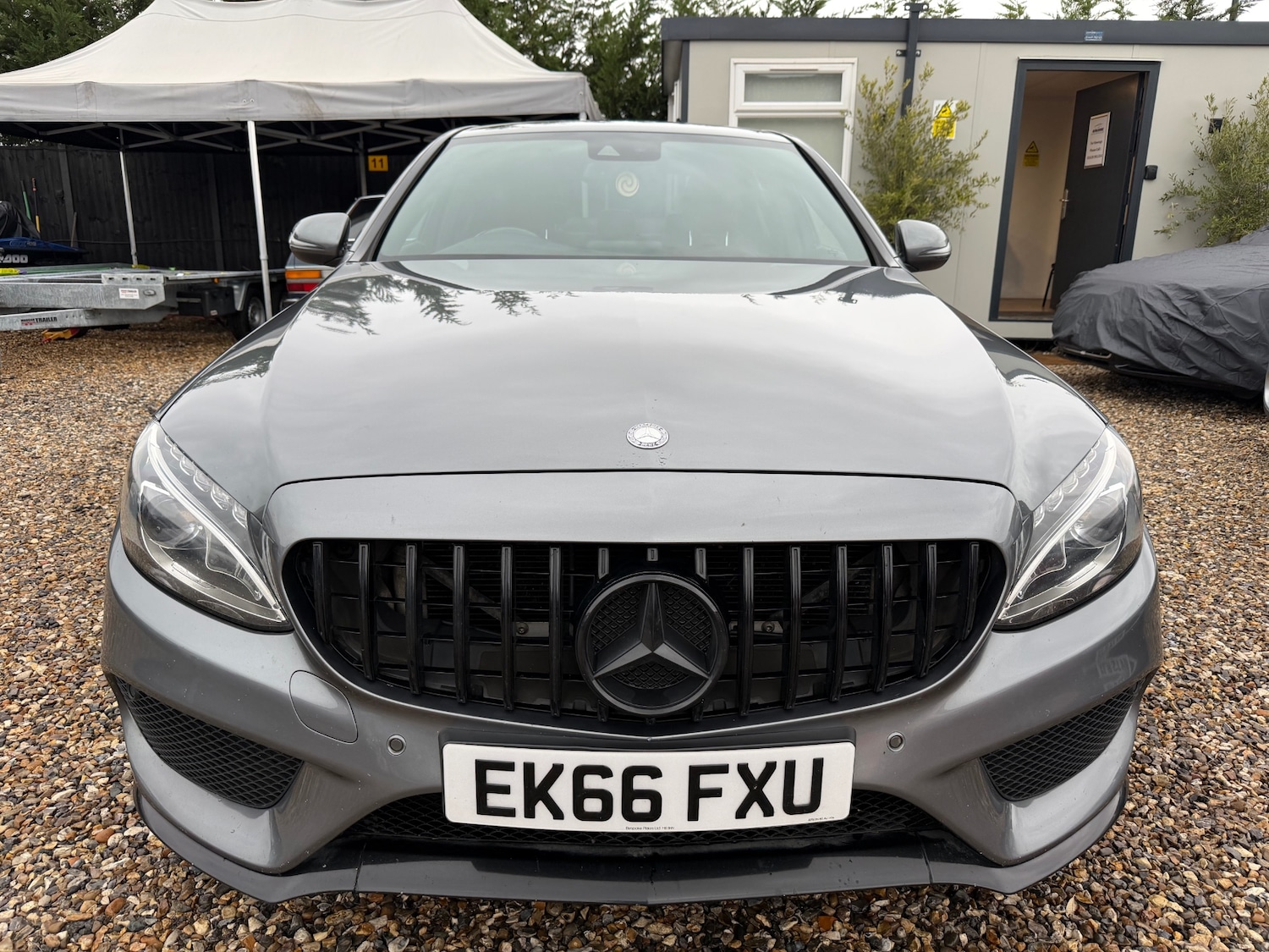 Used Mercedes-Benz C Class 2016 for sale - 76861959: Photo 2