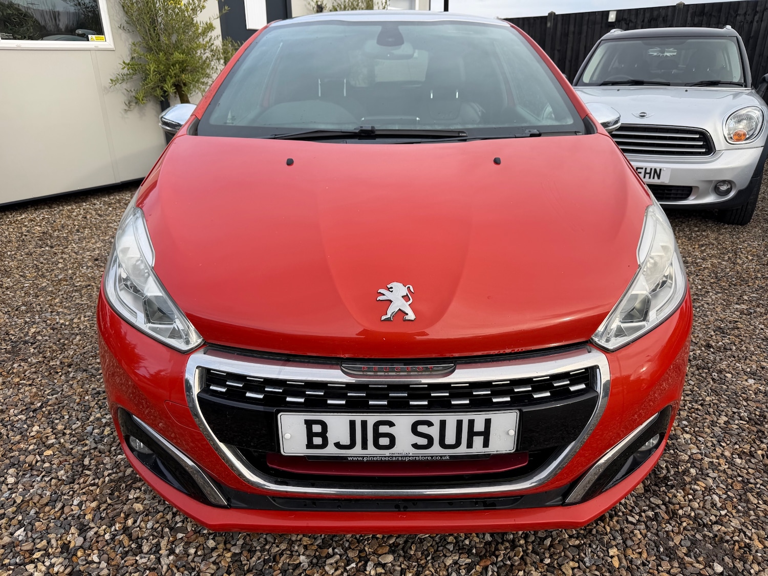 Used Peugeot 208 2016 for sale - 77115953: Photo 2